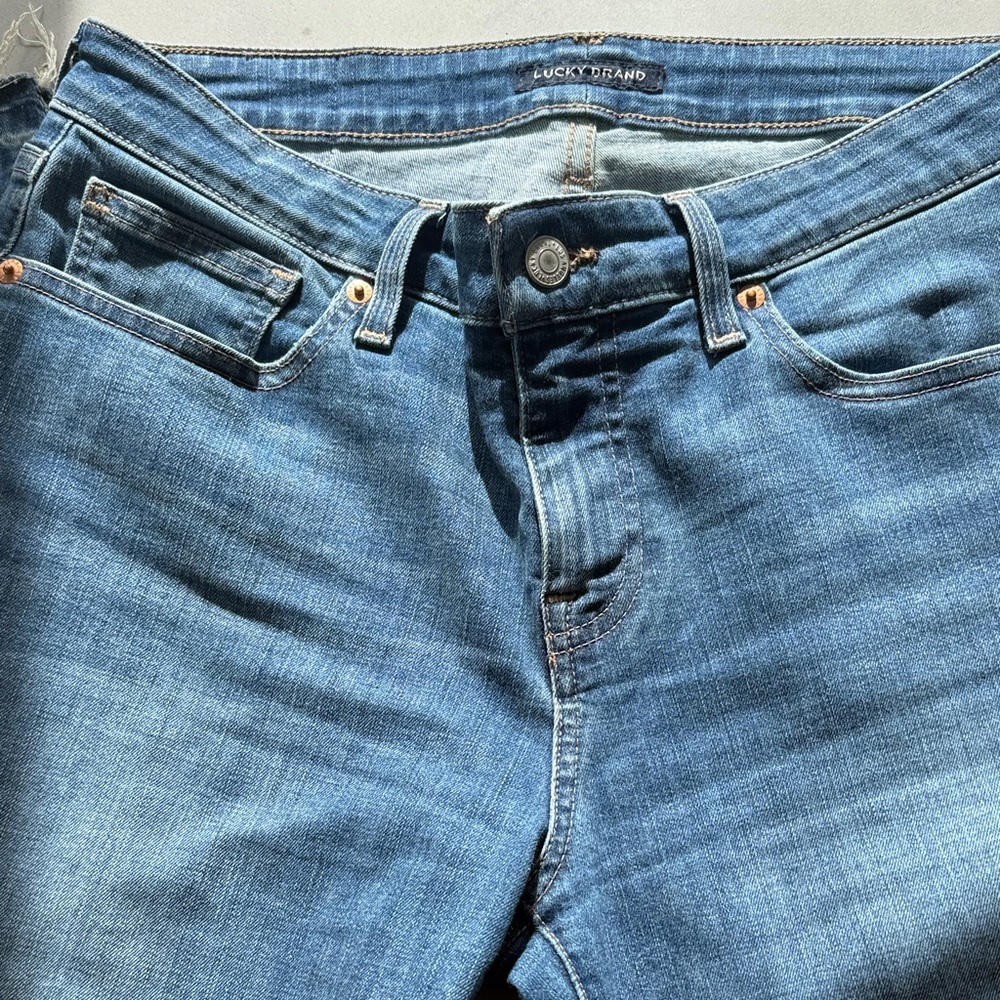 Lucky Brand Women's Classic Blue Straight Leg Jeans